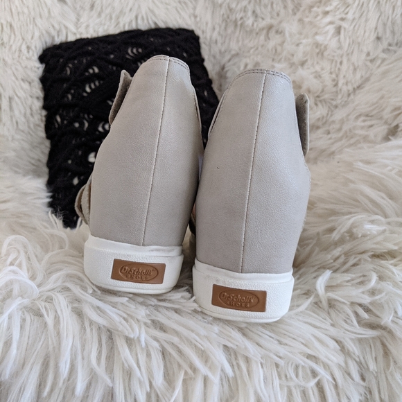 NWOT Dr. Scholl's Wedge Sandals with Velcro Clasp - Picture 5 of 7